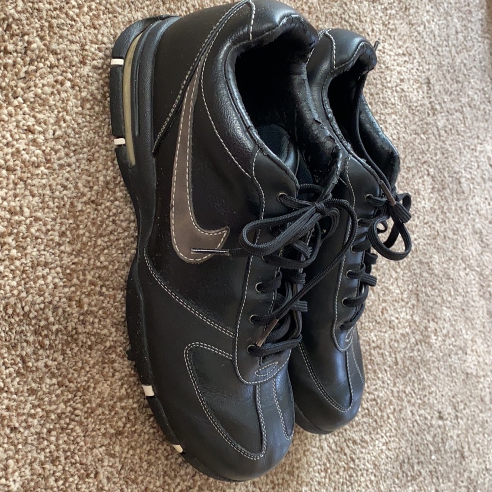 Nike men’s waterproof golf shoes black